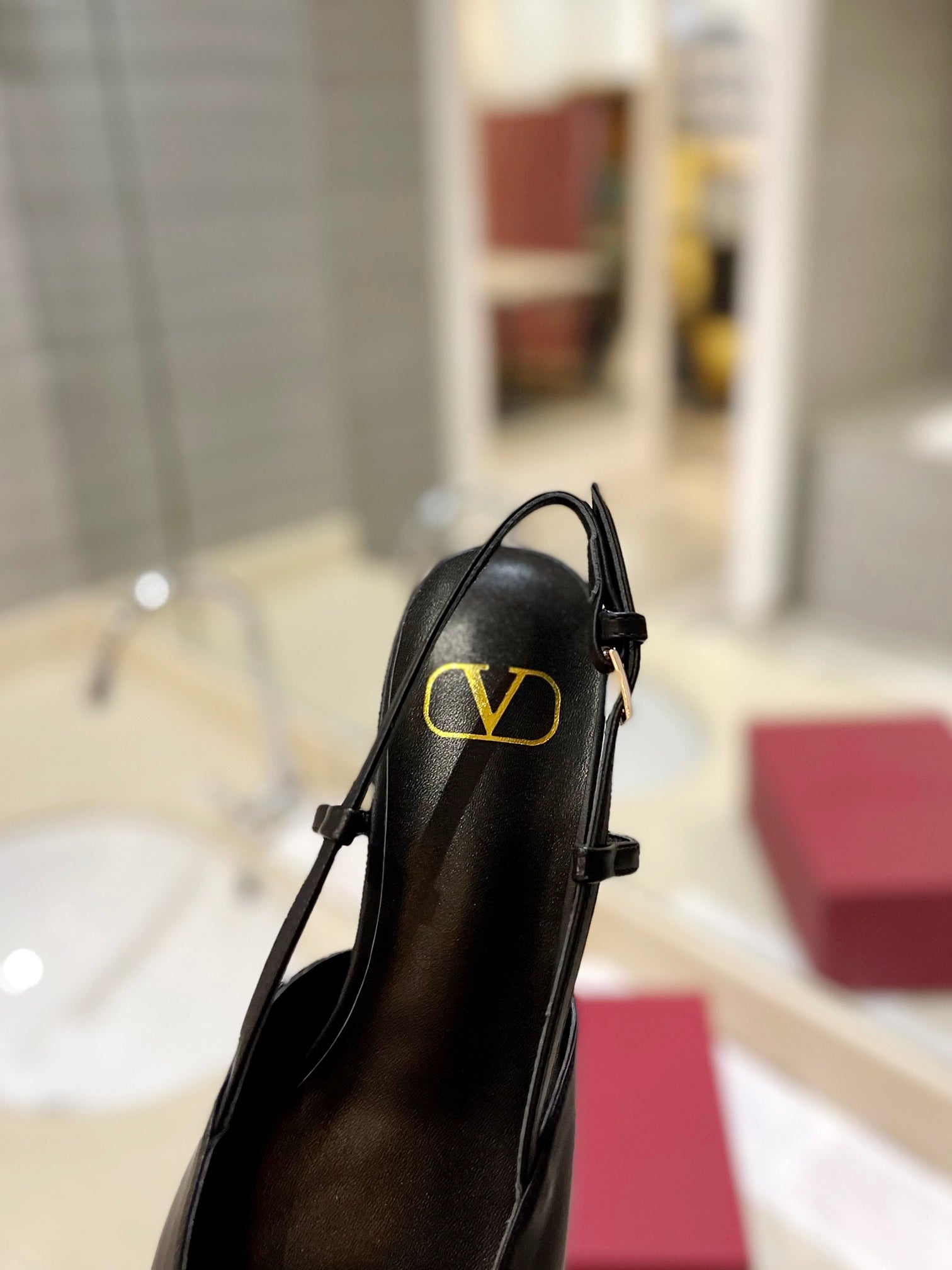VALENTINO 26S SLINGBACK IN BLACK SMOOTH CALFSKIN