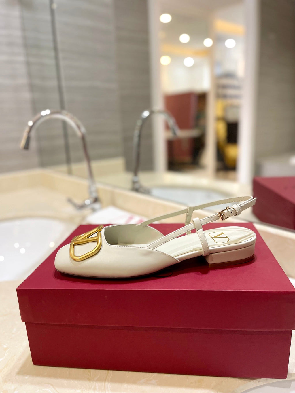 VALENTINO 26S SLINGBACK IN CREAM WHITE SMOOTH CALFSKIN