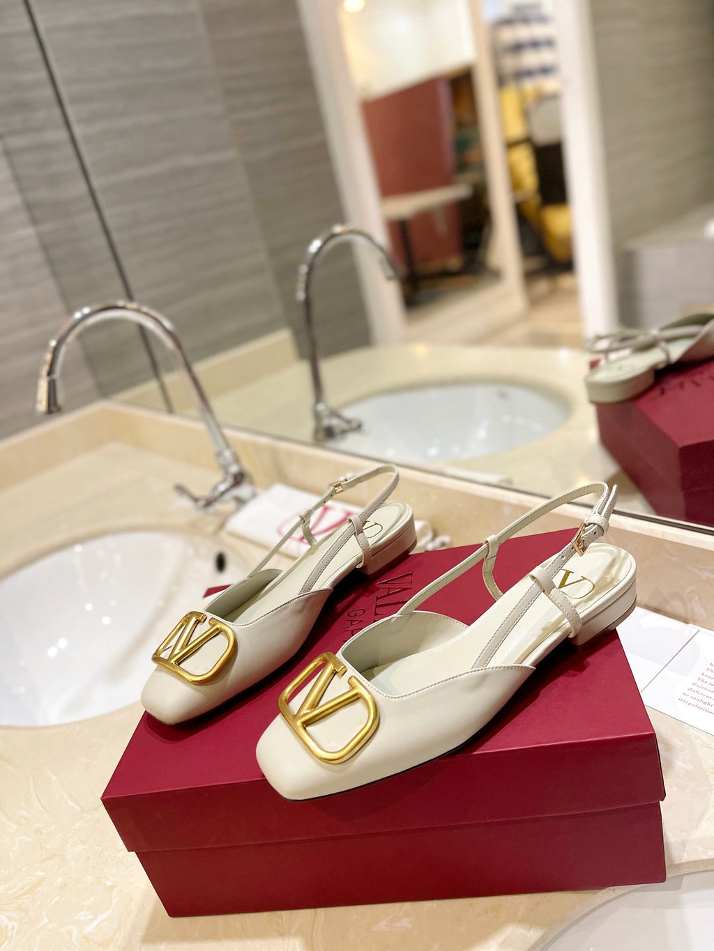 VALENTINO 26S SLINGBACK IN CREAM WHITE SMOOTH CALFSKIN