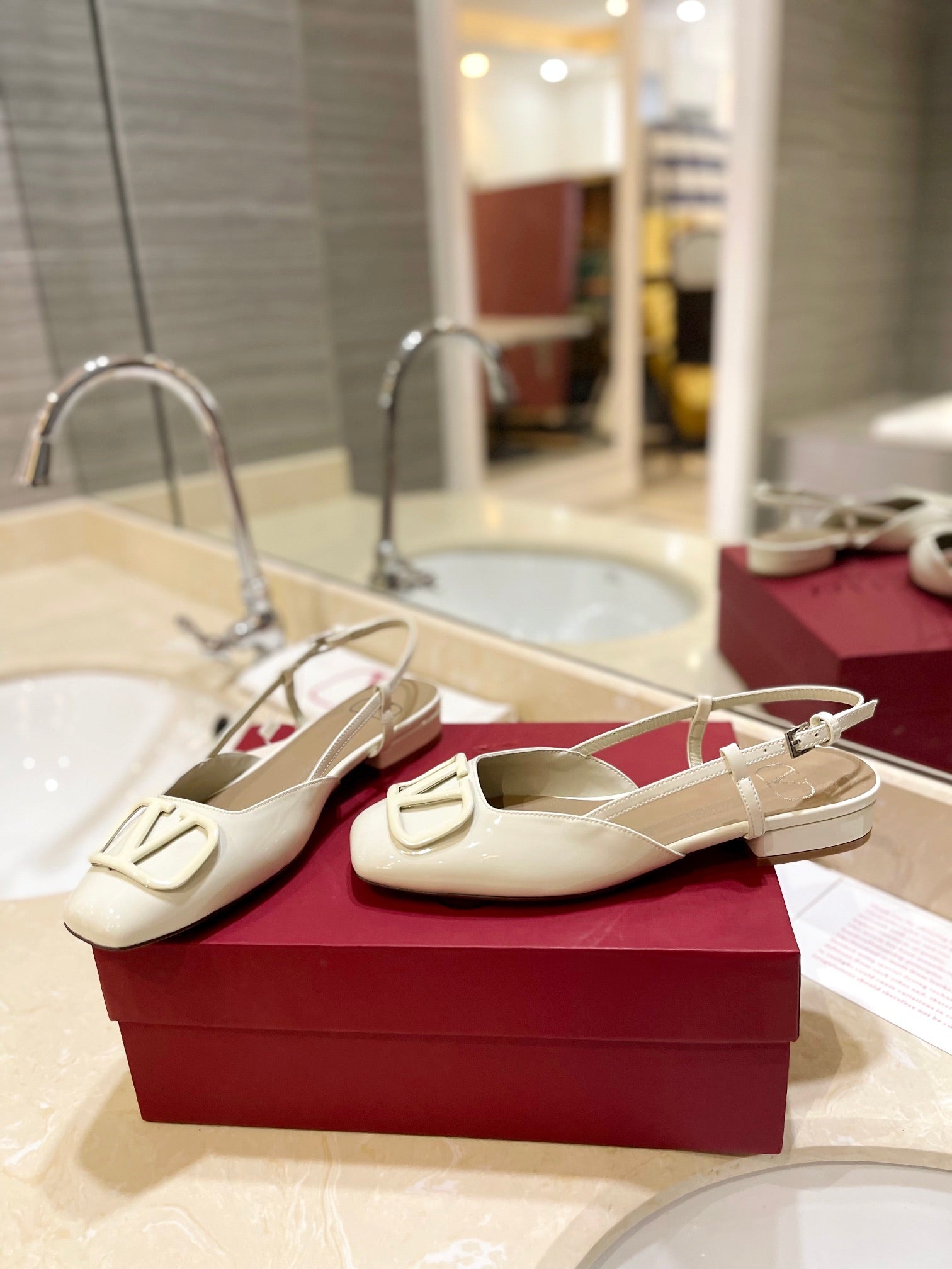 VALENTINO 26S SLINGBACK IN CREAM WHITE PATENT CALFSKIN