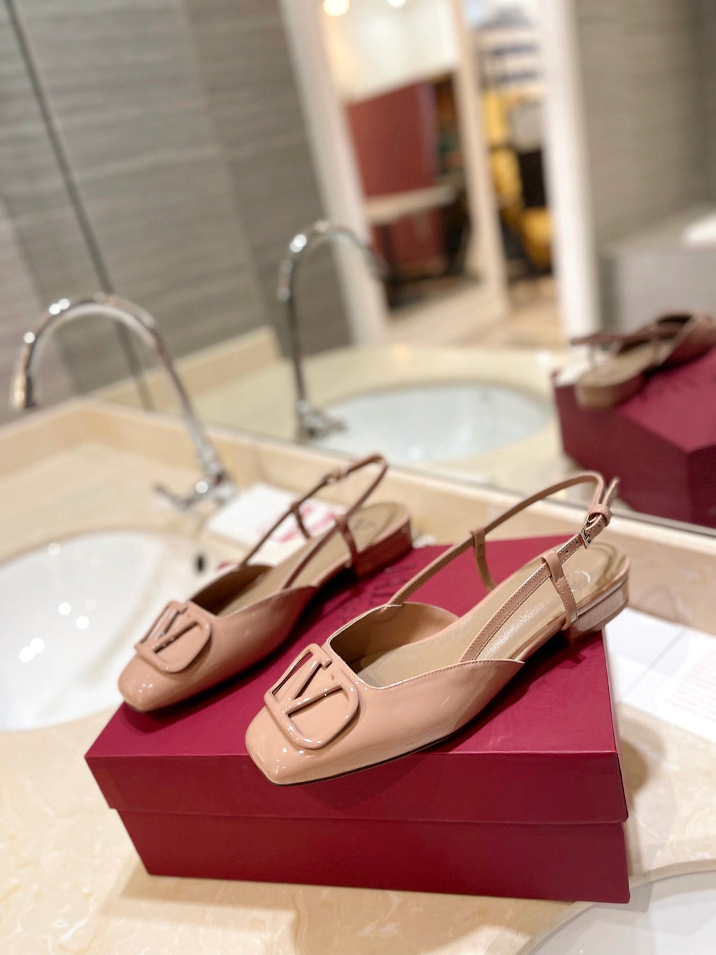 VALENTINO 26S SLINGBACK IN LIGHT BEIGE PINK PATENT CALFSKIN