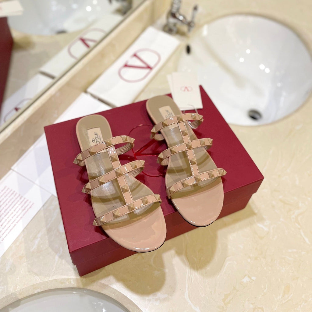 VALENTINO 26S ROCKSTUD CAGED SANDALS IN NUDE CALFSKIN