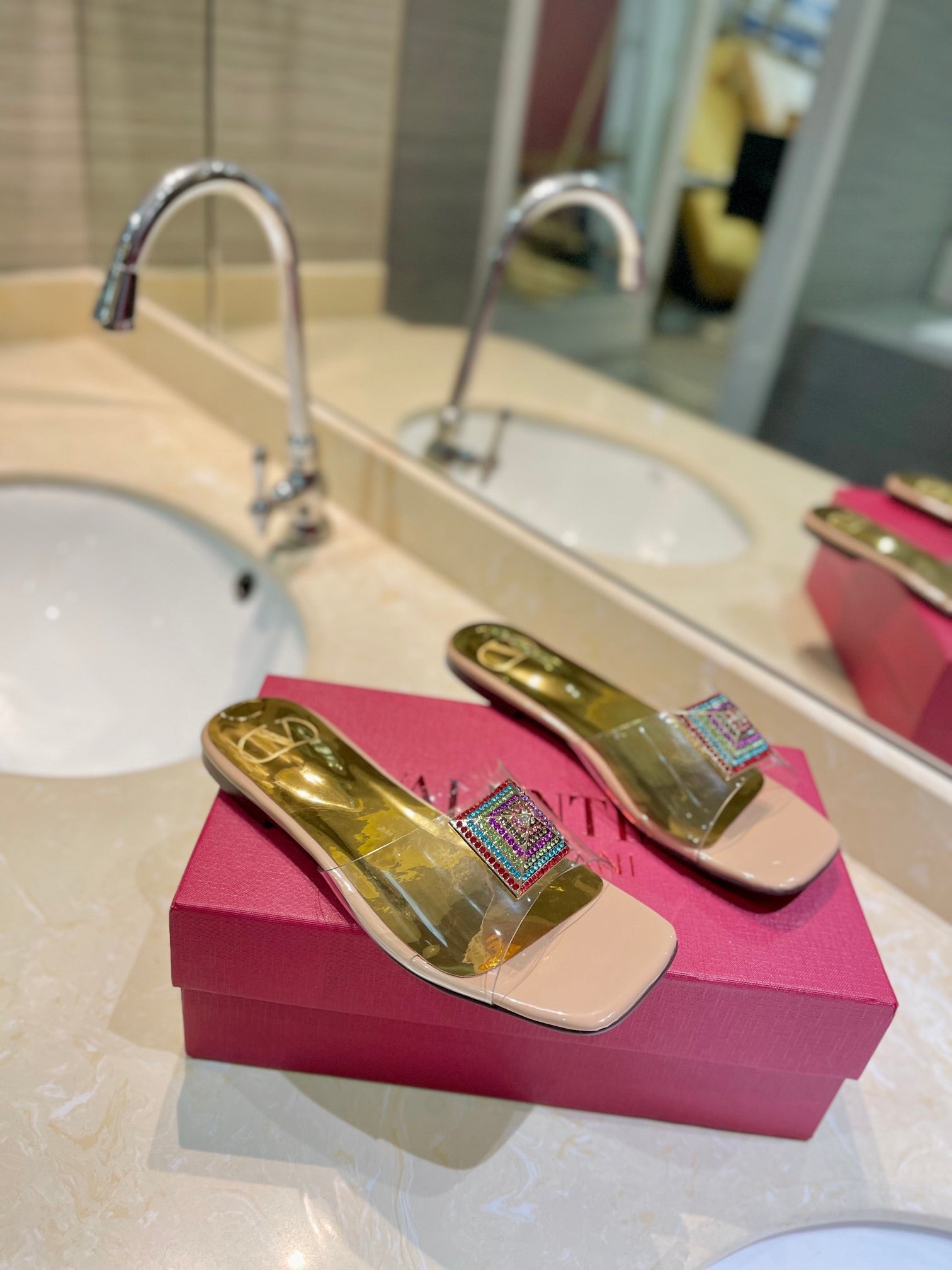 VALENTINO 26S FLAT SLIDES IN NUDE MIX GOLD LAMBSKIN WITH CRYSTAL