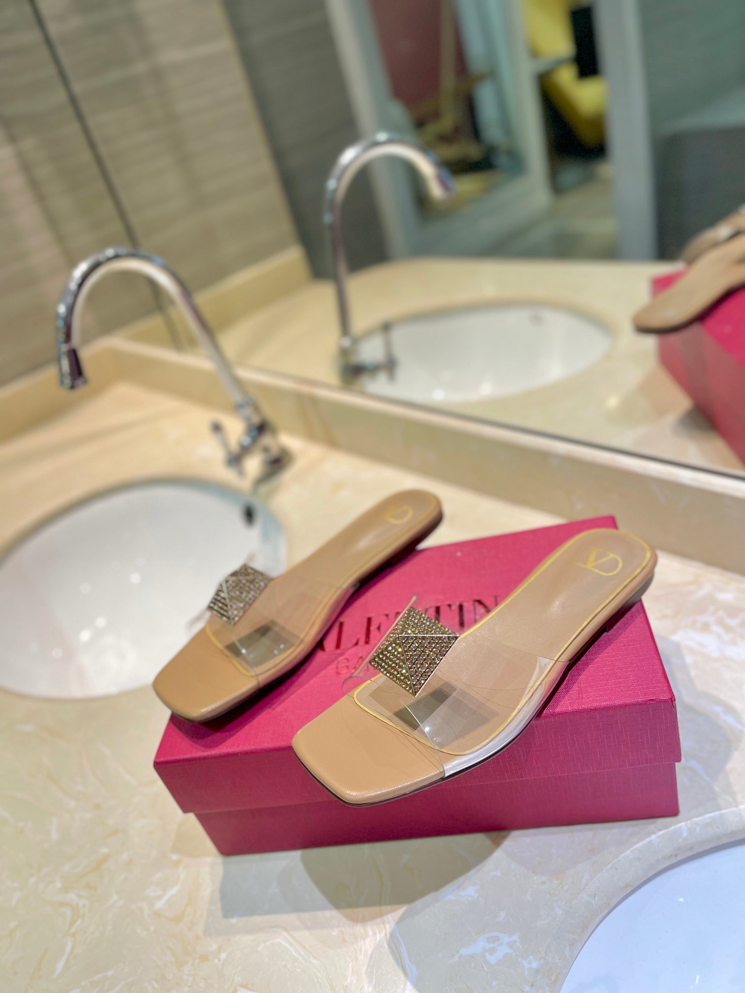 VALENTINO 26S FLAT SLIDES IN BEIGE LAMBSKIN WITH CRYSTAL
