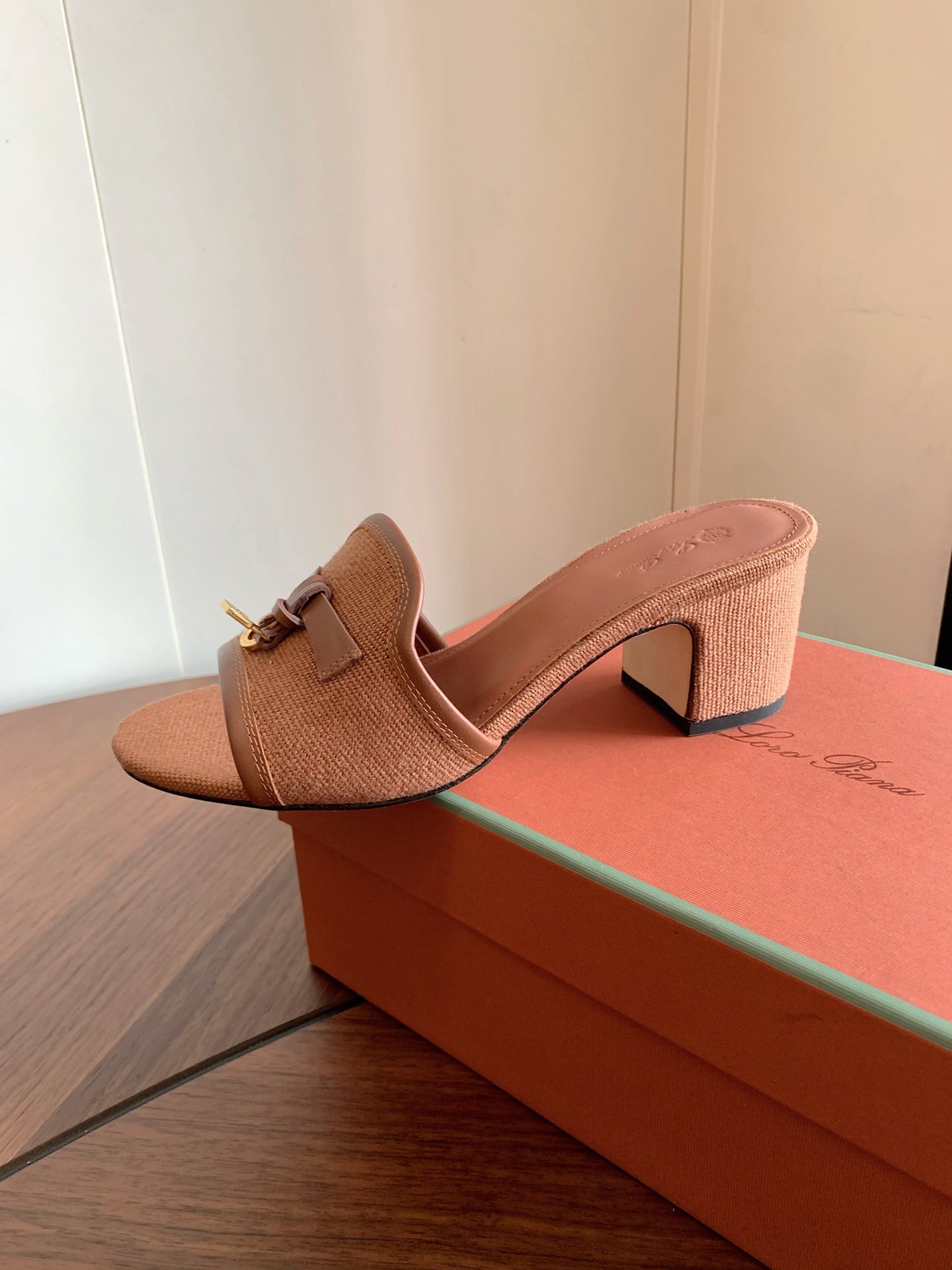 LP 26S SUMMER MULE HEELS 60MM IN DUSTY ROSE BROWN CANVAS AND CALFSKIN GOLD HARDWARE