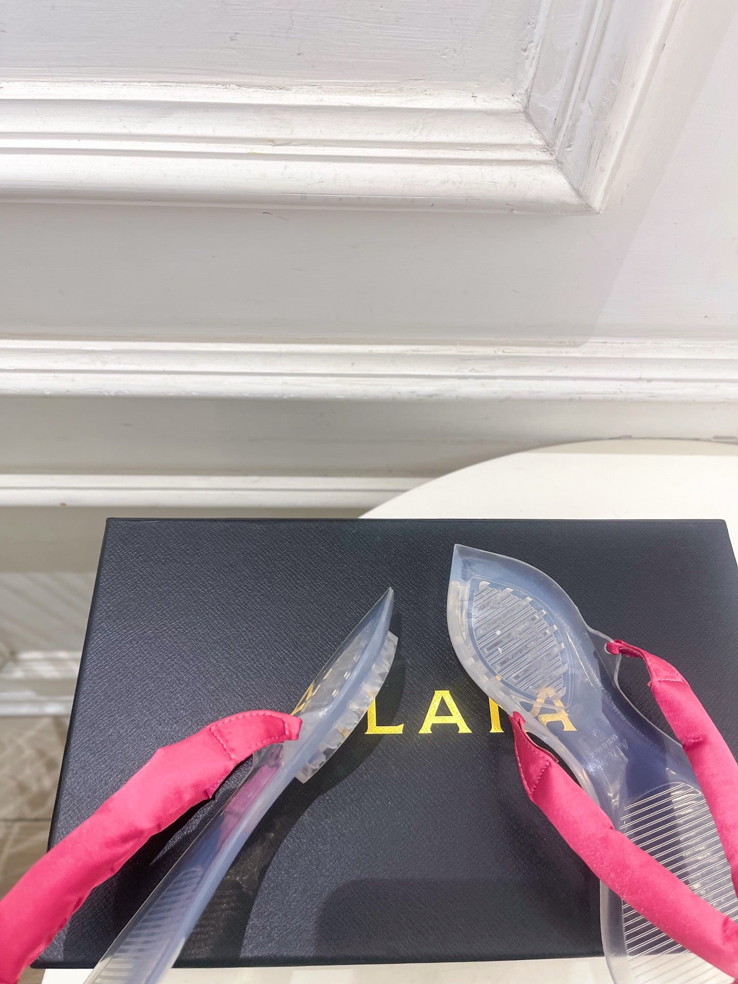 ALAIA 26S THONG SANDALS IN DARK PINK SATIN AND TRANSPARENT PVC
