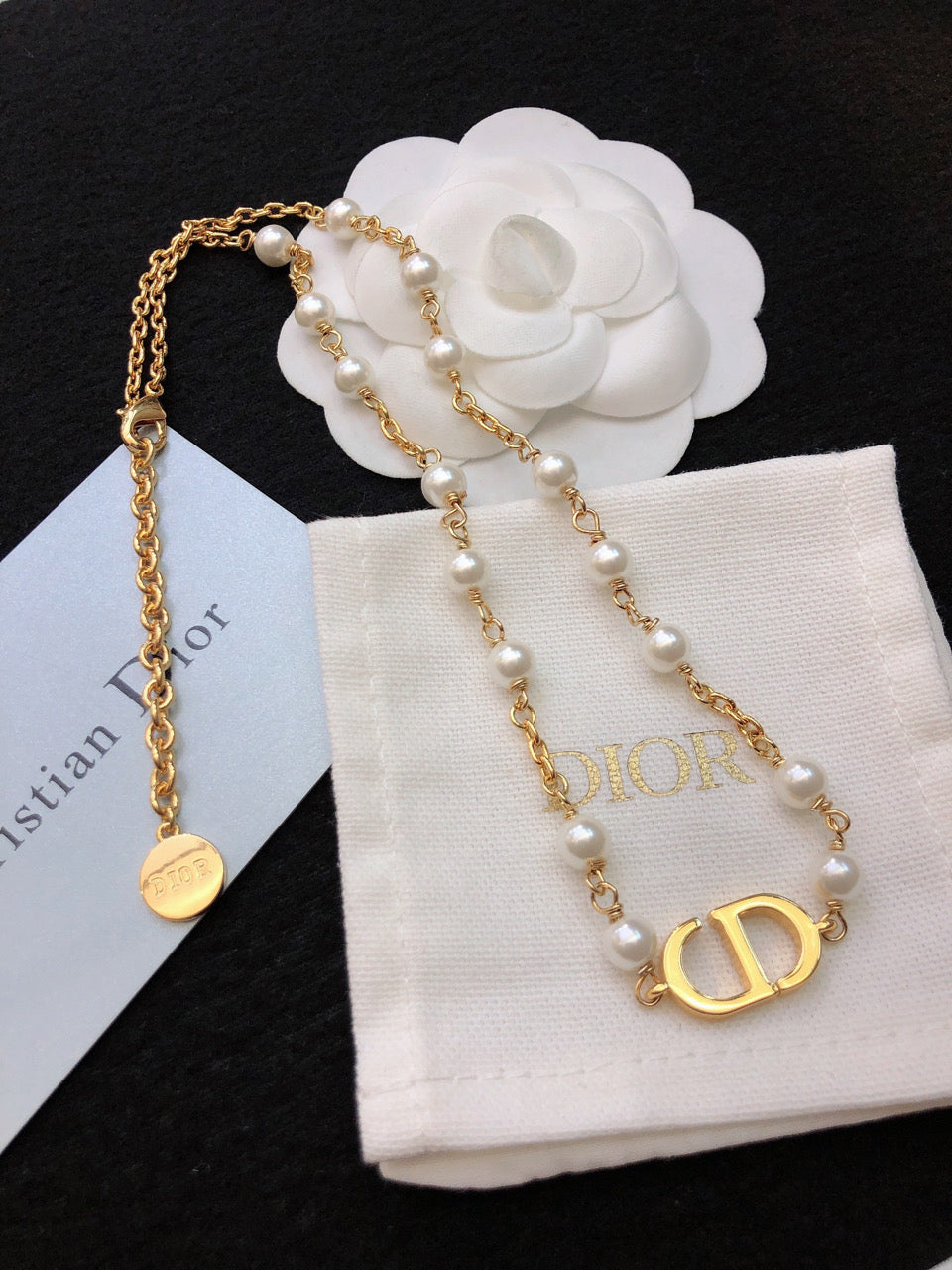 CD 26S CD LOGO PEARL CHAIN NECKLACE IN GOLD TONE METAL WITH WHITE PEARL 631005