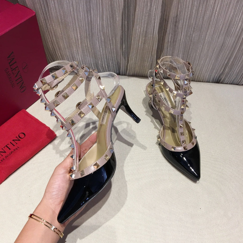ROCKSTUD CAGED PUMP 65MM IN BLACK MIX LIGHT PINK PATENT CALFSKIN